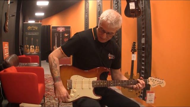 Fender American Performer Stratocaster смотреть онлайн
