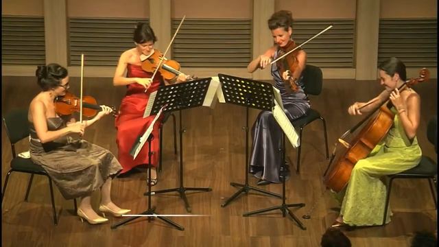 Á La Quartet * Game Of Thrones, Purple Haze,La Bamba, Vivaldi, Orange Blossom Special, Roxanne