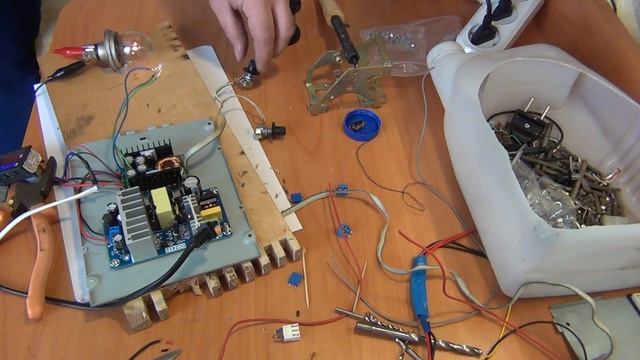 Зарядное устройство для аккумуляторов смотреть онлайн