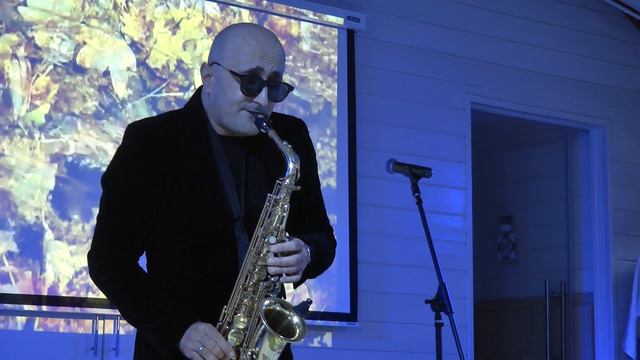 J Seven   Autumn Leaves