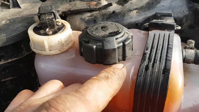 "КИПИТ " ЛАДА ПРИ + 95°С. ЭТО МОЖЕТ БЫТЬ НА ЛЮБОМ АВТО. ПРОСТАЯ ПРИЧИНА смотреть онлайн