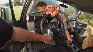 Семейный тест драйв Toyota FJ Cruiser 2008. Готовимся к охоте