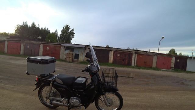 Замена ветрового стекла на Honda Super Cub aa04. смотреть онлайн