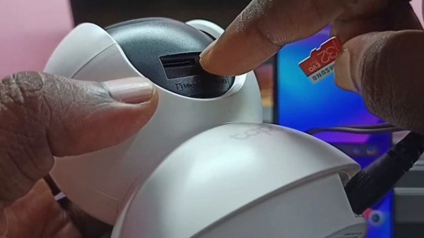 TP-Link Tapo Security Camera : How to Insert micro SD Card  | Insert Memory Card