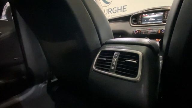 KIA SORENTO 2.2 CRDI KX-3 ISG 5d 197 BHP смотреть онлайн