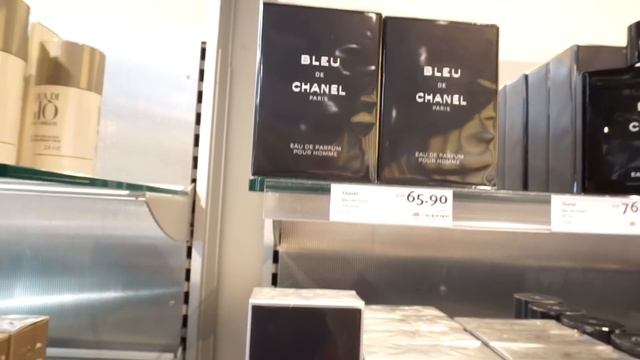 DUTY FREE PERFUME DEALS! смотреть онлайн