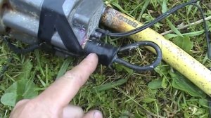 Погружной  , вибрационный   насос . Отгорел кабель . ( не выбрасывать)