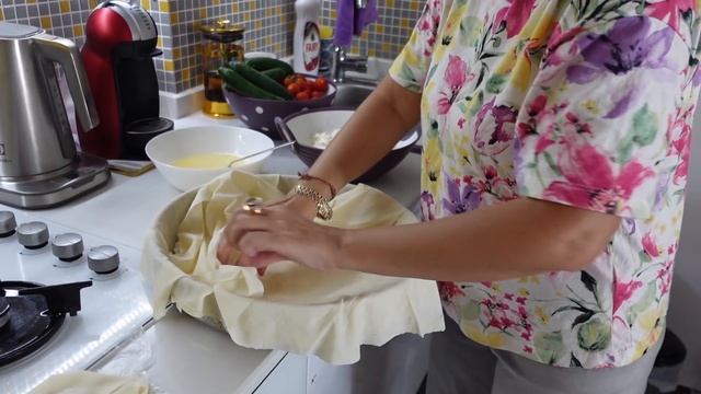 Аланья / наша жизнь в Махмутларе / готовим турецкий пирог Бёрек. смотреть онлайн