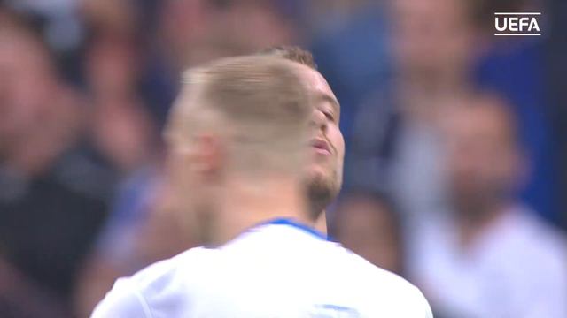 Hugo Lloris v Iceland - Save of the Season? смотреть онлайн