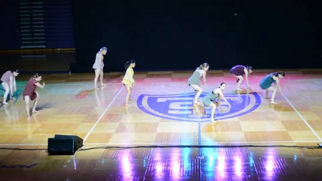 UST Dance Club contemporary small group - "Flowers" смотреть онлайн