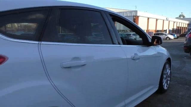 Ford FOCUS 1.5 TDCi 120 Zetec S Navigation 5dr U83711 смотреть онлайн