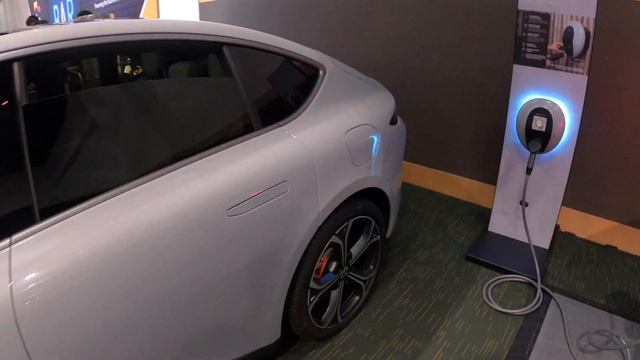 NIO ET5 - 1st Look смотреть онлайн