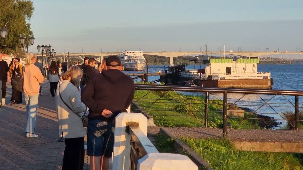 Кострома набережная 15. августа 24 года.(2) смотреть онлайн