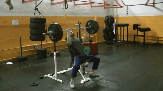 Жим сидя 90 кг / Seated press 90 kg (200 lbs) смотреть онлайн
