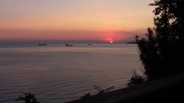 Закат на Чёрном на море смотреть онлайн