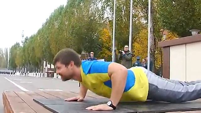 "Зарядка с чемпионом", Воронеж, 7 октября, МЧС смотреть онлайн