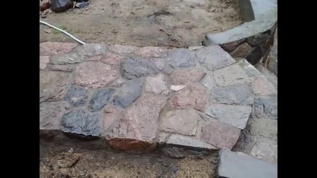 Заборы с колотого камня