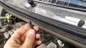 056. Форсунка омывателя лобового стекла УАЗ Патриот. замена.