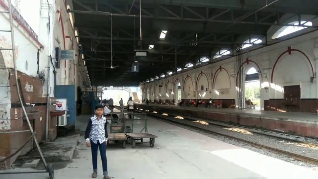 MEERUT : Meerut Cantt. Railway Station ●Full Tour● ◆VLOG◆ PK Meerut Wale смотреть онлайн