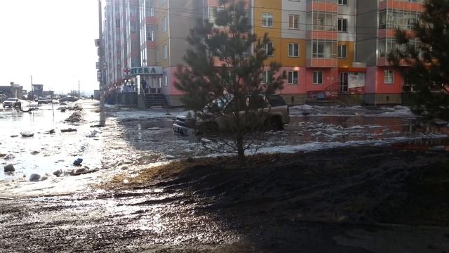 дороги в Красноярске. выезд со двора 20130330_165609 смотреть онлайн