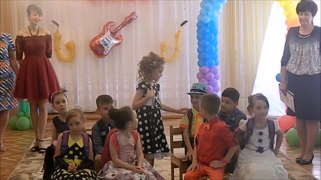 Сценка "Школа" с выпускного "Стиляги - 2018!" смотреть онлайн