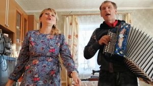 В золоченой церкви нас с тобой венчали!