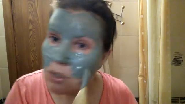 Домашняя маска 2 в 1: детокс для кожи и осветление пигментных пятен. смотреть онлайн