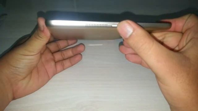 Apple iPad Mini 3 Retina Display - Unboxing & Quick Hands On Review смотреть онлайн