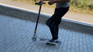 Как делать Бар на самокате/How to Bar Spin