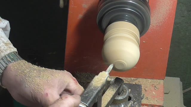 Точение шара самодельным приспособлением. смотреть онлайн