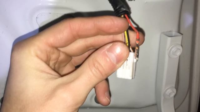 ДОПОЛНИТЕЛЬНЫЙ СТОП-СИГНАЛ НА КРЫШКЕ БАГАЖНИКА КИА РИО 3 РЕСТАЙЛИНГ 2015 - 2017