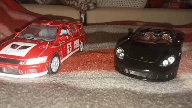 (Kinsmart) Mitsubishi Lancer Evolution VII and Porsche Carrera GT Black Car (Car videos 2023) смотреть онлайн