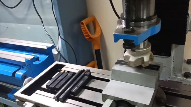 CJM360 токарный станок, еще пару слов. Фрезерный TM7045, он же ZAY7045FG, обзор. смотреть онлайн