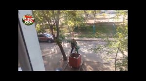 мужик ссыт в Минске