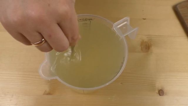 Бюджетно! Засыпаем куриные желудочки содой и получаем праздничную закуску за 100 рублей / Рецепты смотреть онлайн