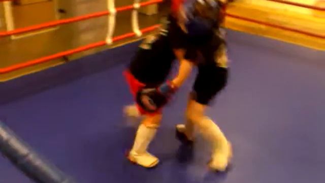 с\к "Питбуль", детская группа 6-10 лет. Антон Малахов (красные шорты) vs Кирилл Семашко(черные) смотреть онлайн