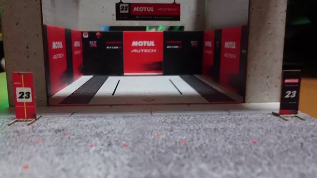 EBBRO 1/43 SUPER GT PIT BASE SET (NISSAN 2018 #23)&専用アクリルケース！！ смотреть онлайн