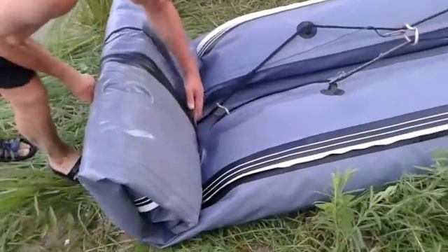 Сворачиваем надувную лодку компактно. смотреть онлайн
