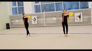 Тренер РУГАЕТ черлидерш. OREO VERONIKA на тренировке.