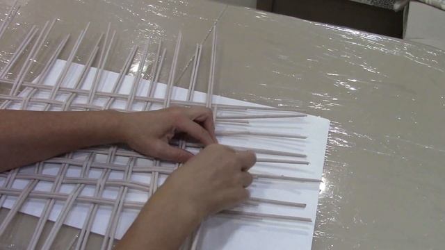 Крышка для бельевой корзины из бумажных трубочек смотреть онлайн
