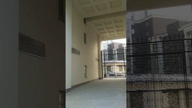 Мой дом моя крепость.Внутрений двор колодец на пр.Авиоконструкторов.Санкт Петербург. смотреть онлайн