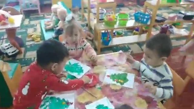 НОД "Ёлочка - красавица" 1 младшая группа "Подсолнушки" смотреть онлайн