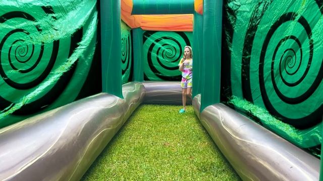 Nastya Hepls Dad Escape The Maze