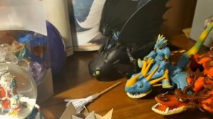 Как приручить дракона. Драконы готовятся к Новому Году!