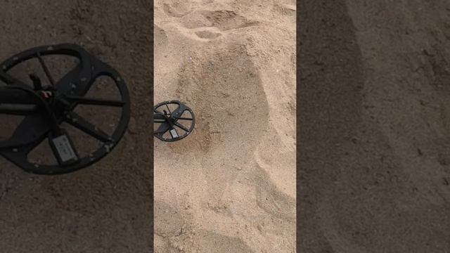 Металлоискатель SCUBA-10GR производителя NOVATON ENG.Часть 4.Тест на золотые изделия в морском песк смотреть онлайн