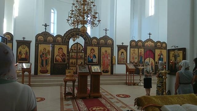 Всенощное бдение в канун дня памяти апостолов Петра и Павла смотреть онлайн