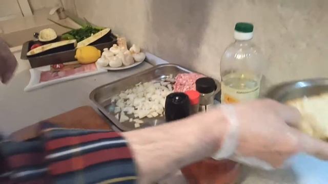 Никогда не ешьте эти сочные и вкусные фаршированные овощи ,котлетки и шампиньончики в беконе. смотреть онлайн