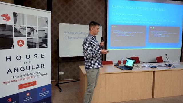 ,,Angular & SOLID" - Wojtek Janaszek | Angular Warsaw #35 | Angular Meetup 2021 смотреть онлайн