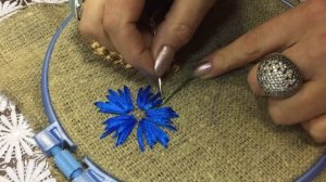 ВЫШИВАЕМ  ВАСИЛЬКИ  -- ШКОЛА ВЫШИВКИ ЛЕНТАМИ  Татьяны Шелиповой