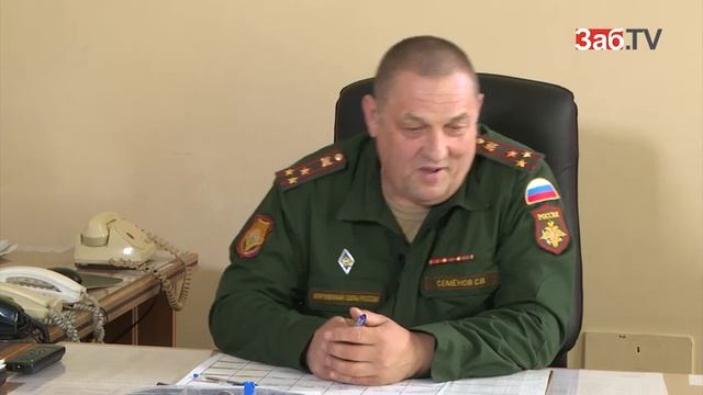 ВРИО военного комиссара: "Вести себя в армии надо по-человечески. И ничего не бояться" смотреть онлайн